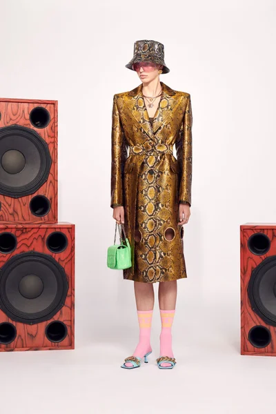 Look 7